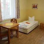 팡지온 슈발벤베크 쇼네펠드