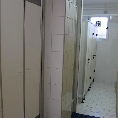 בית הארחה Schwalbenweg 2*