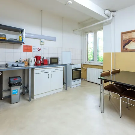 Schwalbenweg 2* Schönefeld