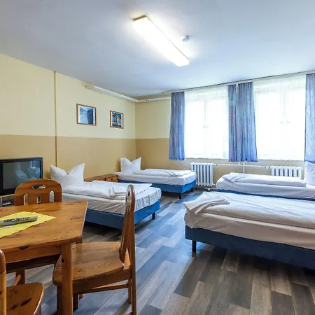 Schwalbenweg Pensjonat 2*