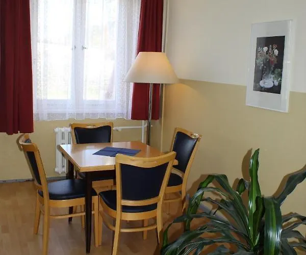 팡지온 슈발벤베크 2* 쇼네펠드