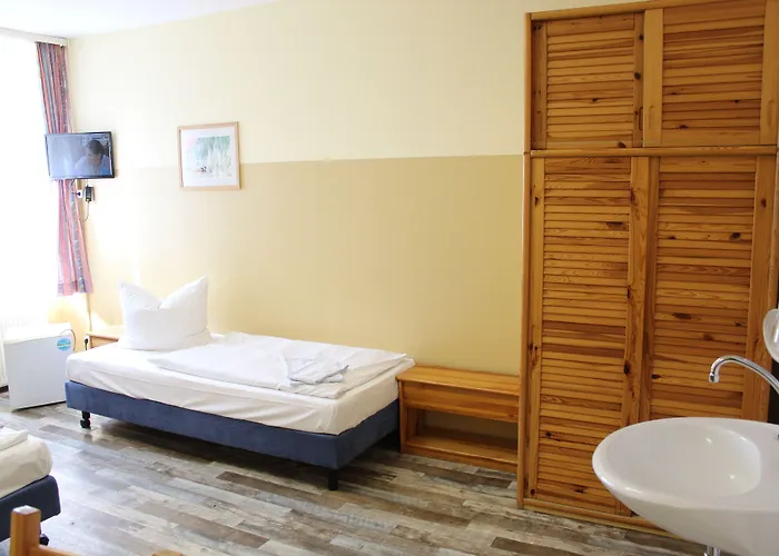 팡지온 슈발벤베크 게스트하우스 2*